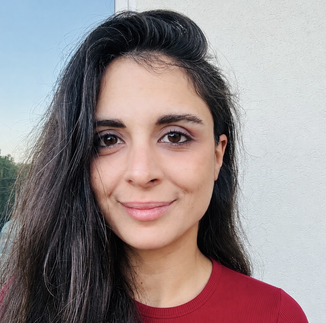 Portrait of Yasmine Hajar (She/Her)